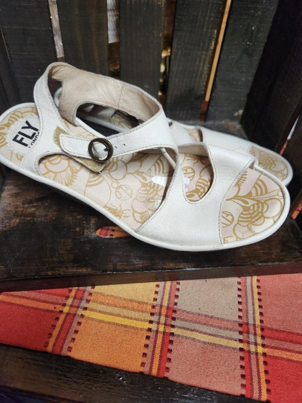 Fly London Yanca Wedge Sandals Cream Leather Slingback Womens 39/8.5-9